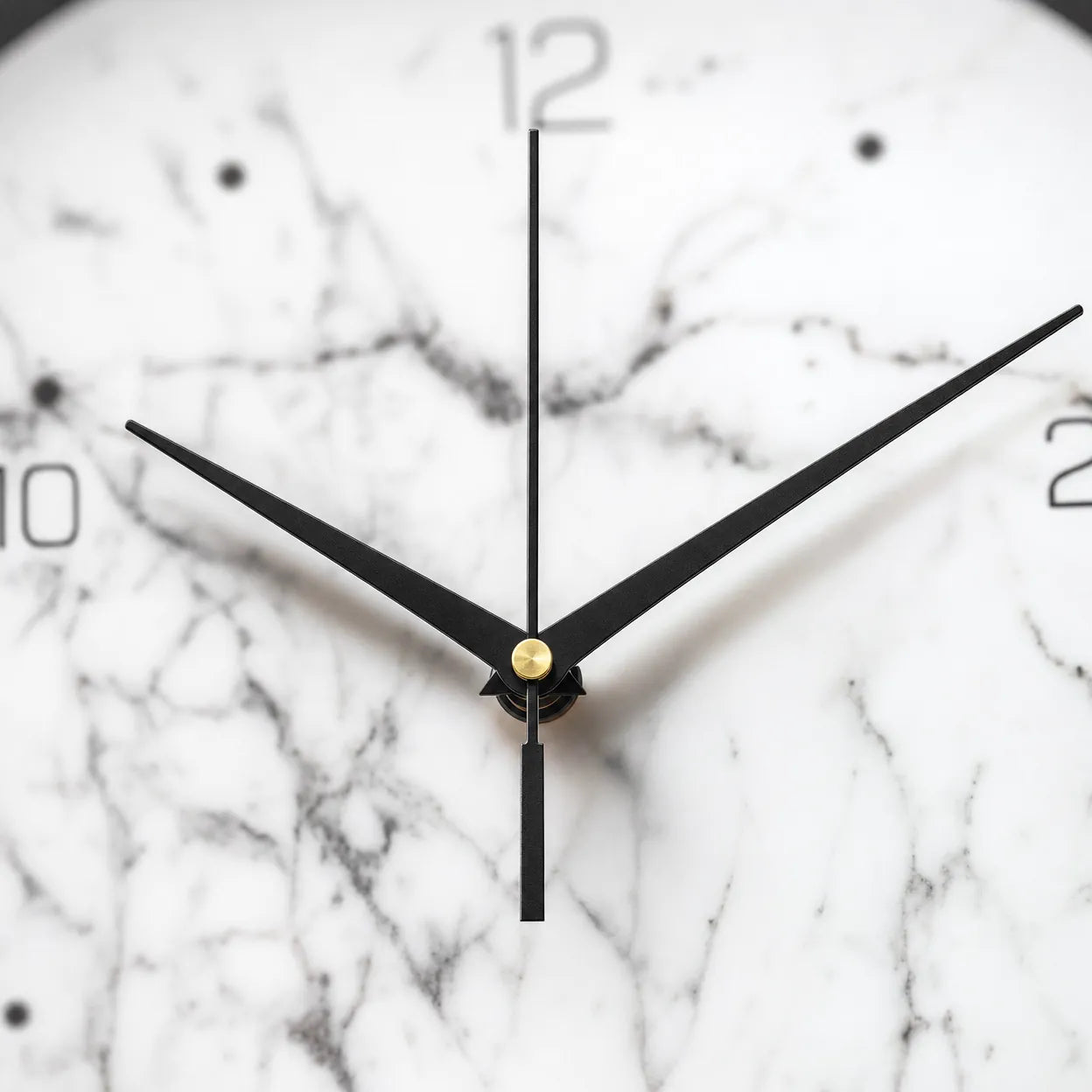 Royal Opera Minimalist Round Wall Clock Silent