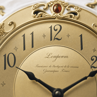 Royal Opera Vintage Wooden Wall Clock Silent Pendulum